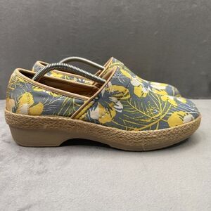 Dansko Victoria Tahiti Womens Size 39 (8.5-9) Clog Blue Yellow Floral Canvas